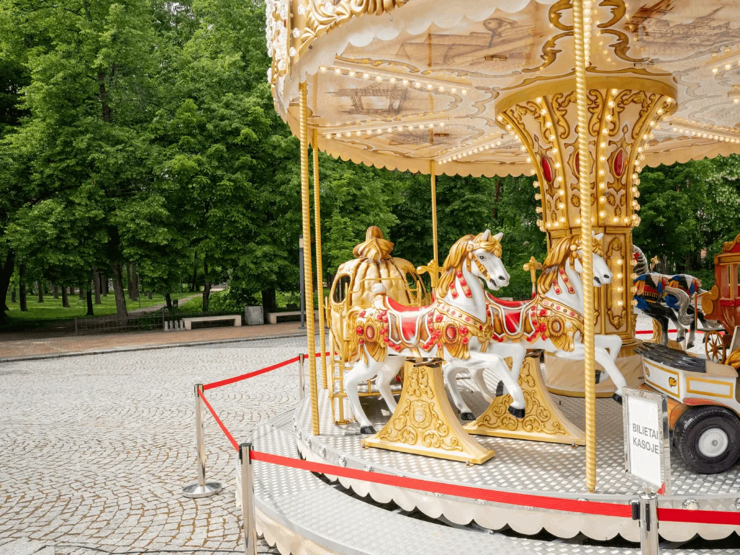 Klasikinė karuselė